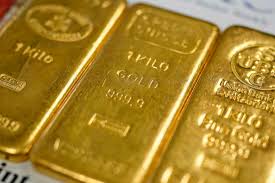Gold Prices Surge to Record Highs Amid Tariff Uncertainty