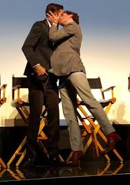 Résultat de recherche d'images pour "naomi and ely's no kiss list"