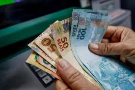 12 milhões de brasileiros vão receber bolada em dinheiro, após a falência desta empresa