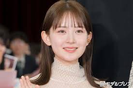 畑芽育、美スタイル際立つ花柄ノースリーブドレスに反響「圧倒的な美」「女神かと思いました」（モデルプレス）