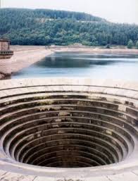 「ダム穴　日本」の画像検索結果