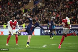 El PSG remonta dos goles en Mónaco y encarrila su pase a octavos de Champions