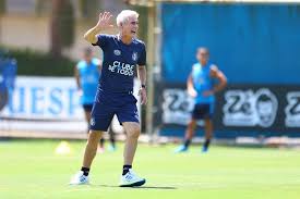 Pelas quartas de final do Gauchão, Luís Castro terá primeira decisão no comando do Grêmio