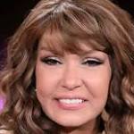 لوسي تدافع عن الراقصة جوهرة