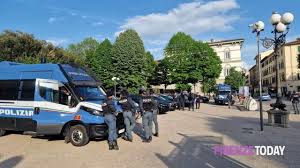 Piazza e monumenti blindati per l'arrivo dei tifosi inglesi / FOTO - VIDEO