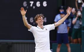 Sinner è il numero 1 anche nei guadagni: in un anno incassa 58 milioni e strappa ad Alcaraz lo scettro dei tennisti più pagati