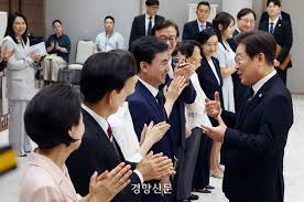 경향신문 - News update