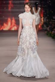 Resultado de imagem para tendencia de vestidos de noivas 2016