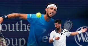 La reacción de Novak Djokovic al saque de Thiago Tirante y el winner ¡de 193 kilómetros por hora!