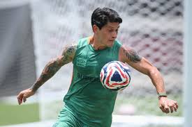 “O futebol brasileiro está entre as melhores ligas do mundo”, diz atacante do Fluminense