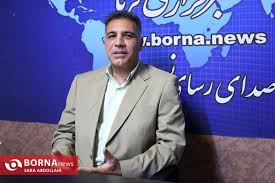 کارشناس فوتبال: مدعیان لیگ برتر ثبات ندارند/ باشگاه‌ها به جای بازیکن‌سازی، چشم به بازیکنان سایر تیم‌ها دارند