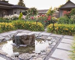 Hình ảnh về zen garden with water feature and stone elements