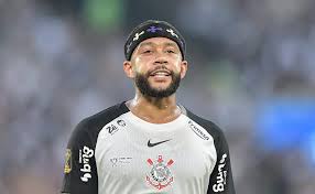 Memphis Depay e Coutinho discutem no 1º tempo de Vasco x Corinthians e viralizam na web