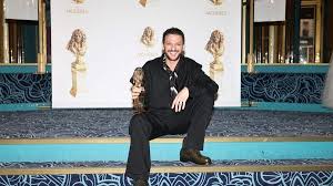 Vincent Dedienne Chante! Découvrez Son Album Surprenant!