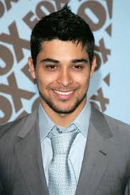 His birth name was Wilmer Eduardo Valderrama. His is also called Will. His height is 177cm. Wilmer Valderrama Wilmer Valderrama 150197 - wilmer-valderrama-150197