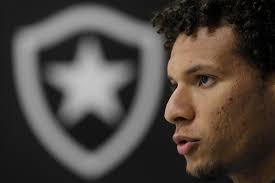 Botafogo e Willian Arão fazem acordo para encerrar uma década de disputa