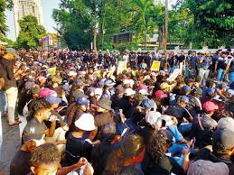 SA Faces Roadblocks: What's Hindering Progress? - Imagen principal del artículo