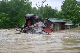 Live: After historic rainfall, meteorologists watch for a weekend flood