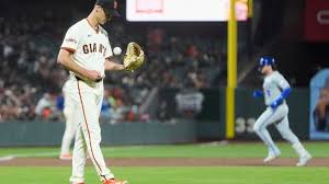 Giants lose 3-1 to Royals after a scoreless 7 innings