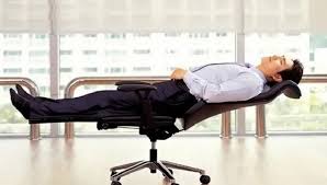 Résultat de recherche d'images pour "sieste au travail"