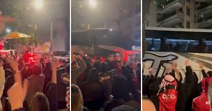 Video: el emocionante recibimiento que dieron los hinchas de Estudiantes al equipo en Río de Janeiro
