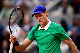 LIVE Sinner-Alcaraz 6-4 7-6 4-6 6-7 1-2: Carlos avanti di un break nel 5° set