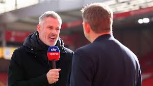 “Bu şoke edici bir karar!” Jamie Carragher, Ryan Gravenberch’in Manchester City karşısında kırmızı kart görmesinin ardından hakemi sert şekilde eleştirdi — Goal.com