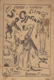 Resultado de imagem para antigo e gigante livro de sao cipriano capa preta