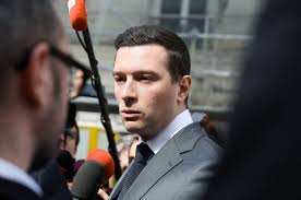 Sondage. Jordan Bardella perd en popularité après avoir révélé sa relation avec la princesse Maria Carolina