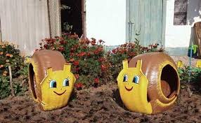 Resultado de imagen de imagenes de reciclaje para adornar jardines