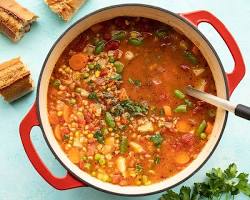 Soup with whole grains and vegetables