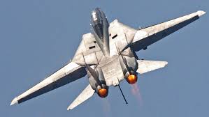 F-14 Tomcat Could Fly Again Under 'Maverick Act'