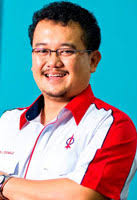 KUCHING: The news that Pakatan Rakyat&#39;s candidacy in Sri Aman was given to PKR&#39;s Nicholas Mujah instead of DAP&#39;s Leon Jimat Donald on the eve of Nomination ... - kch-bp190413-sa-leon-p1