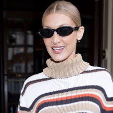 https://www.jacarandafm.com/shows/drive/real-housewives-star-helpless-see-daughter-suffer/