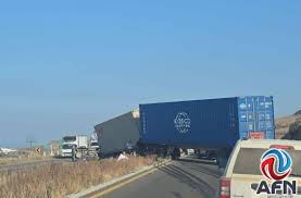 Accidente en la escénica Ensenada-Tijuana deja una persona sin vida