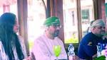 «زيتون» يضيف لقائمته مذاقات عُمانية