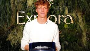 Jannik Sinner sale a bordo di Explora III