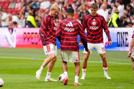 LIVE Conference League | Heerlijke start voor Ajax: Godts benut penalty tegen Shelbourne
