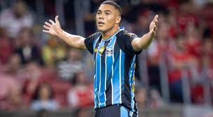 Carlos Vinícius : la rencontre qui retient son souffle