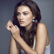 Post by aaliyah knight on Sept 18, 2013 18:29:16 GMT - Phoebe_Tonkin_Jan_Logan_Jewellery_Campaign_04
