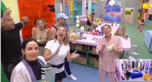Cynthia Klitbo le canta las mañanitas a su hija desde La Casa de los Famosos México