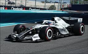 'Checo' Pérez saldrá 21 en el GP de Miami: 