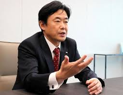 KDDI社長、楽天への回線貸し出し「役割終えた」 9月末が期限（朝日新聞）