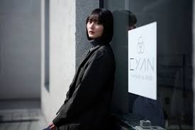 乃木坂46 遠藤さくらが出会う、下北沢の新しい一着 古着店「CYAN」で紐解く春の装い