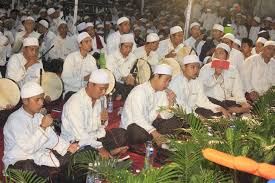Hasil gambar untuk biografi ahbabuL MUSTHOFA