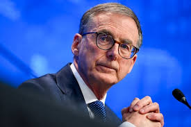 Bank of Canada warns of higher inflation, holds key interest rate
