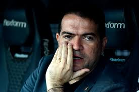 Corinthians chega ao Dérbi com dificuldades para avançar por técnico e sem alvo definido