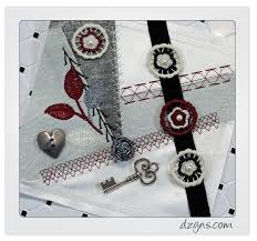 Résultat de recherche d'images pour "embroidery blocks in miniature quilts"