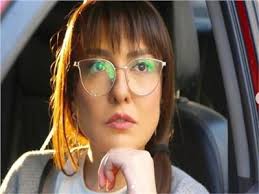 الموت يفجع الفنانة مي كساب
