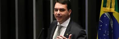 Flavio Bolsonaro tem ‘teto de vidro’ e 6×1 será trunfo de Lula, analisa cientista político